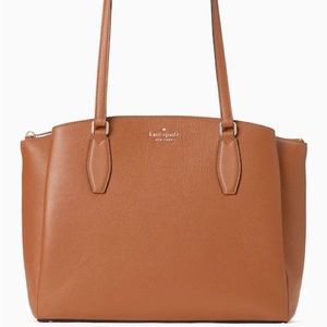 Large compartment tote